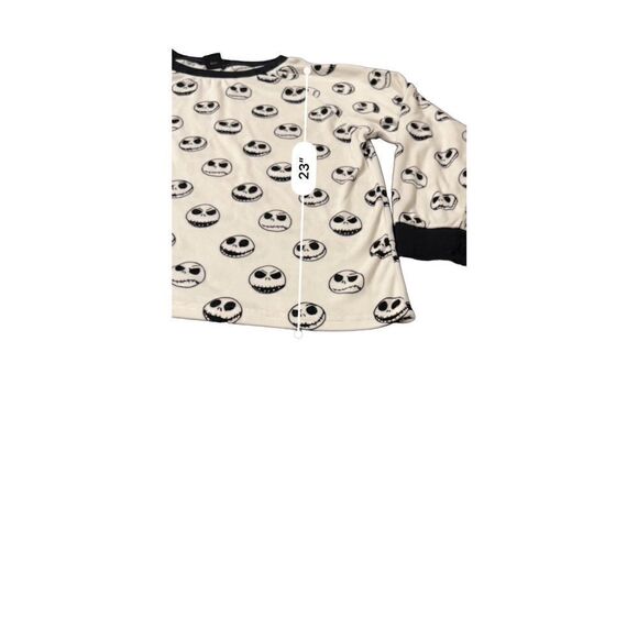 Jack Skellington sleepwear top - Picture 2 of 9